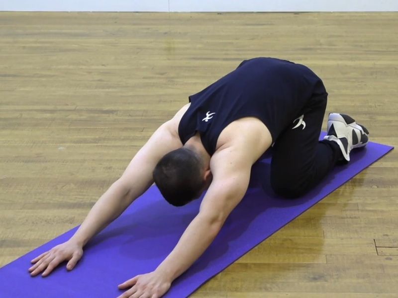 Lat Stretch (Kéo Giãn Cơ Lưng Xô)