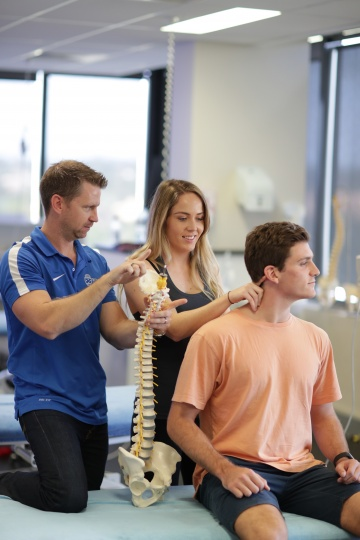 physiotherapy-at-bond-university