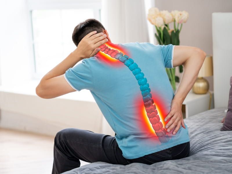 Đau lưng, đau cổ vai gáy kéo dài