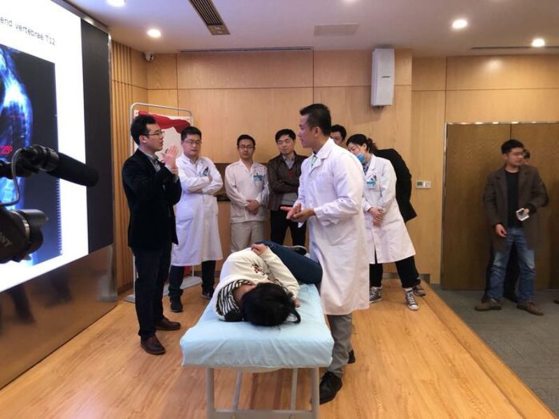 Quy Trình Đánh Giá Vẹo Cột Sống 50 Độ Tại Bones And Beyond