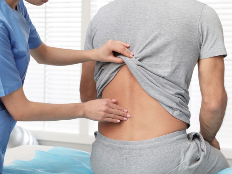 Vẹo Cột Sống Chữ C Có Nguy Hiểm Không?